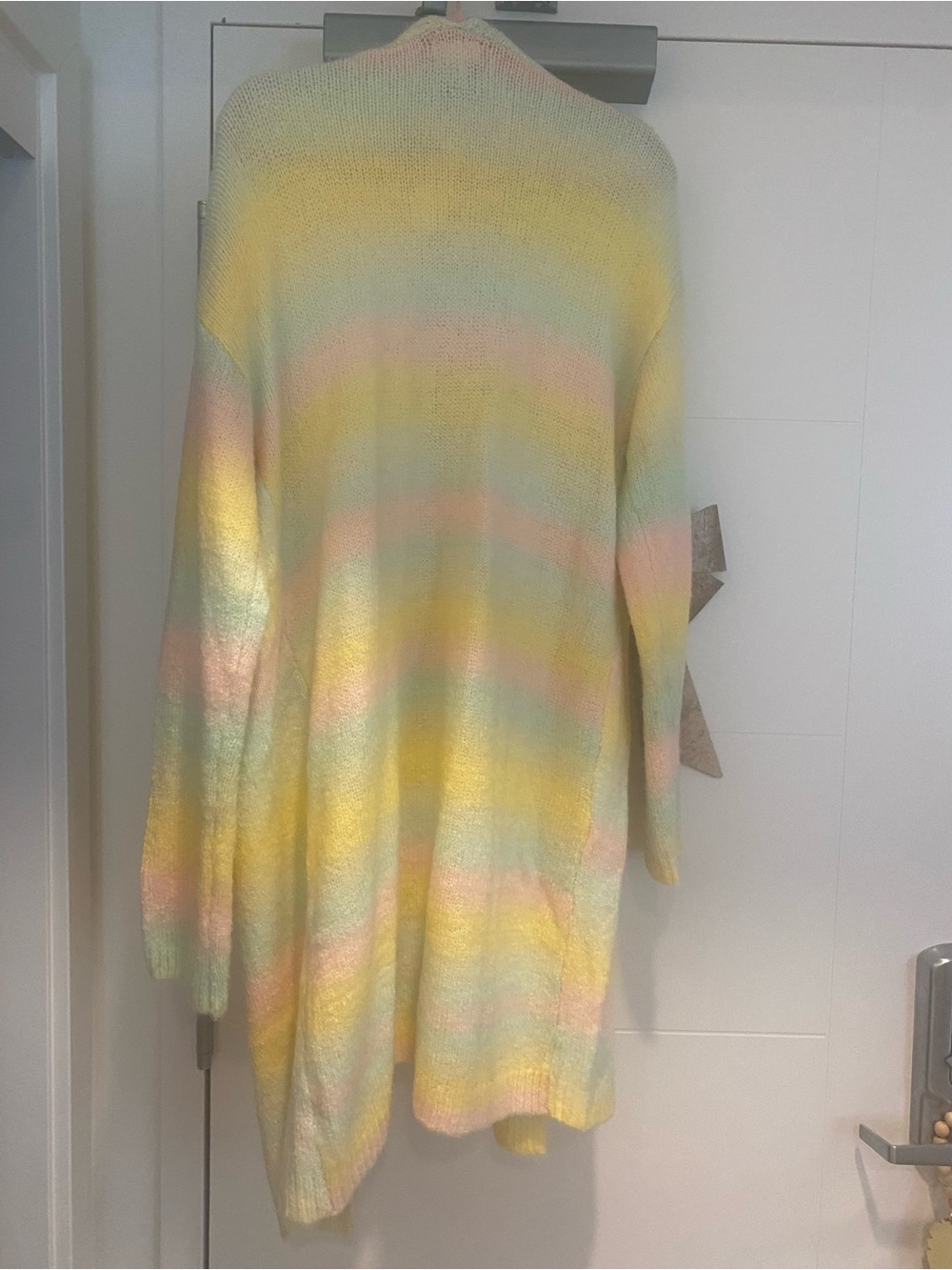 💕NEW💕Hem&Thread Cardigan - Picture 3 of 4